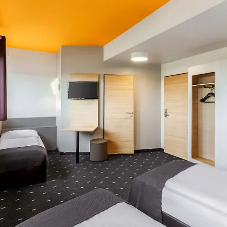 Hotel Hbf-süd 3*